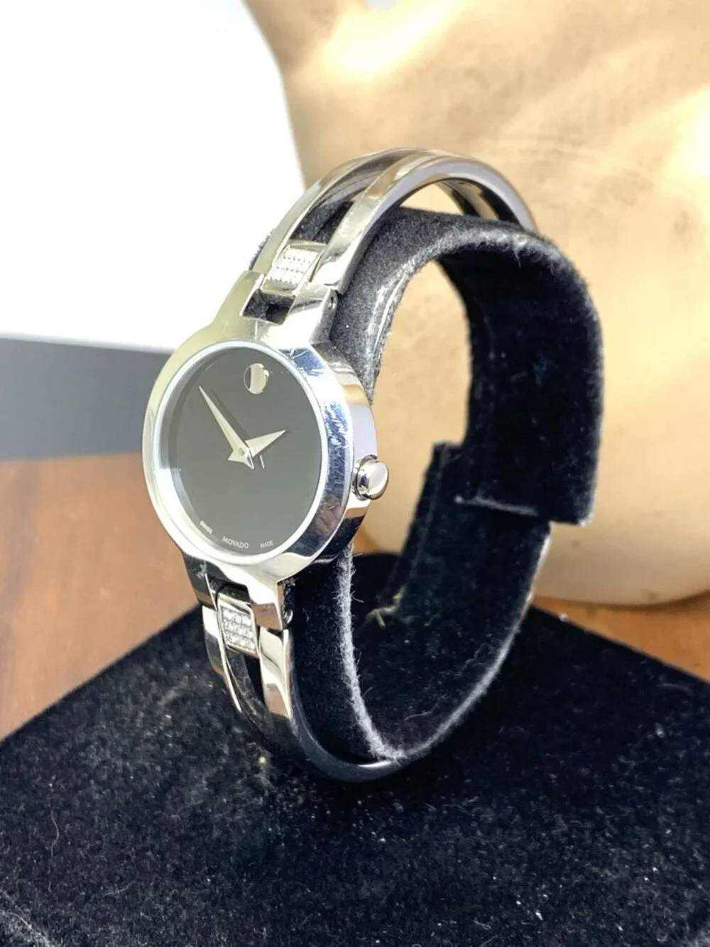 Movado Women's Watch 0607154 Amorosa Diamonds Swiss Quartz Steel Bangle 24mm